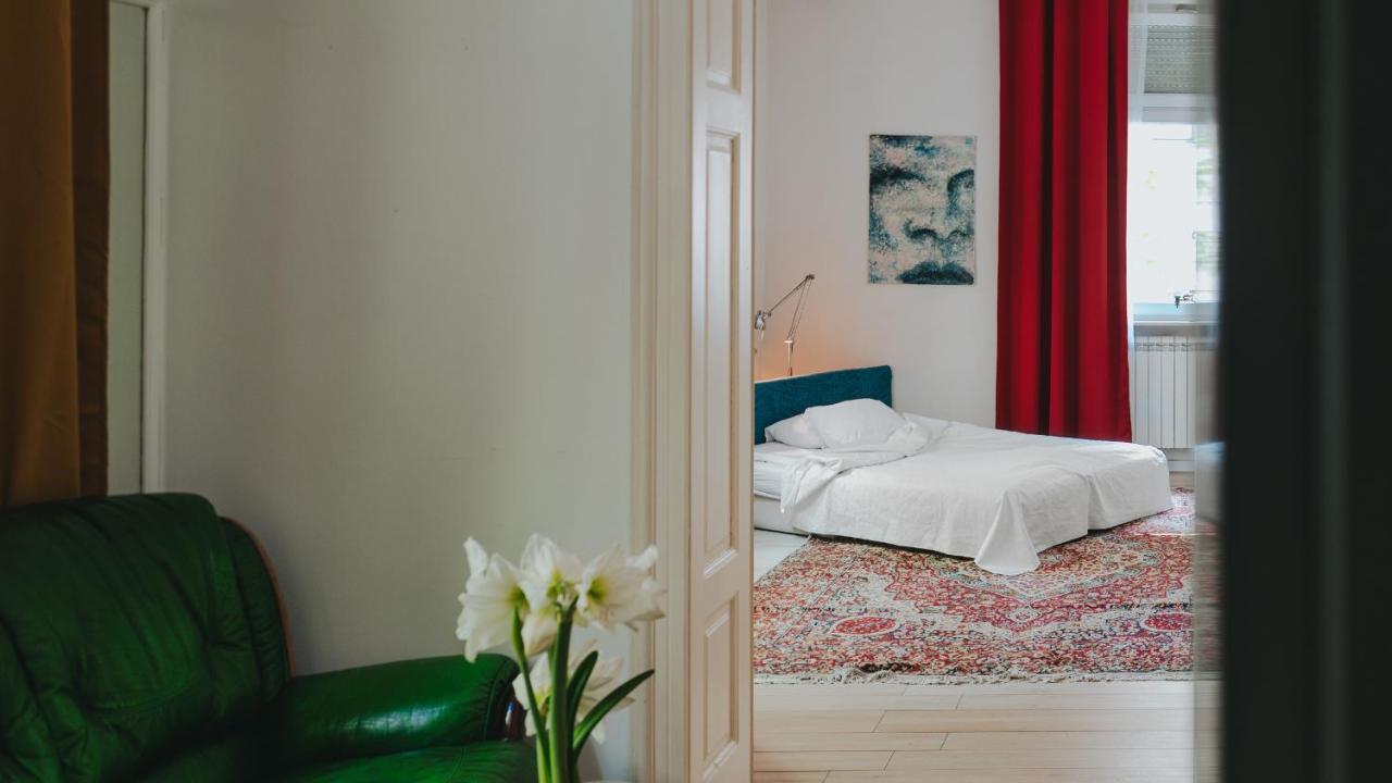 Salon Apartment In Dorcol Historical Belgrad Exteriör bild