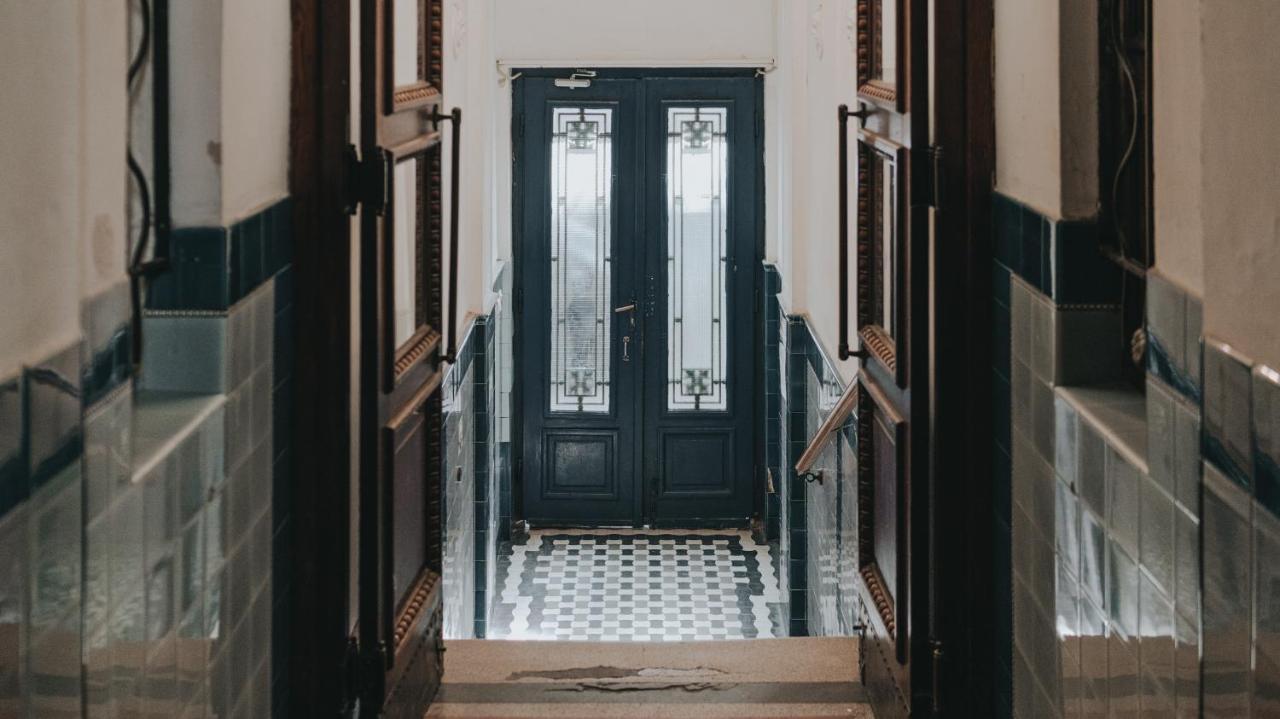 Salon Apartment In Dorcol Historical Belgrad Exteriör bild