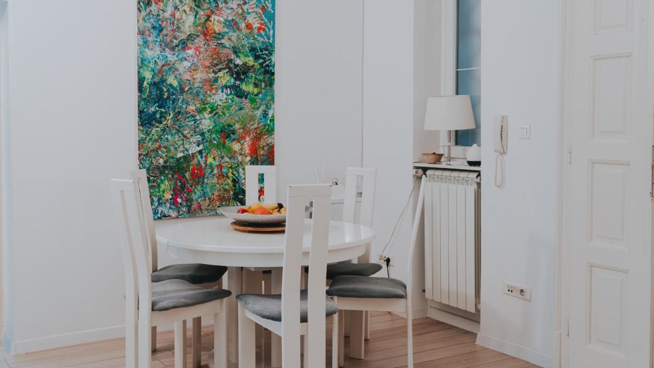 Salon Apartment In Dorcol Historical Belgrad Exteriör bild
