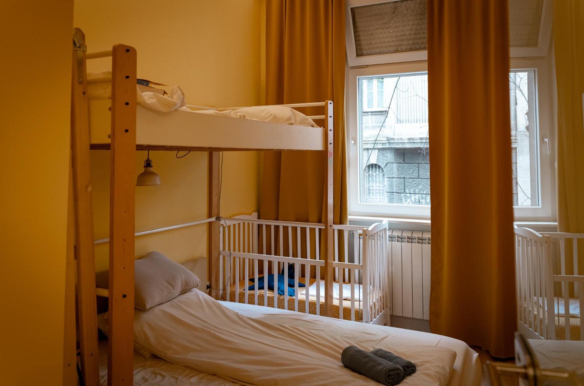 Salon Apartment In Dorcol Historical Belgrad Exteriör bild