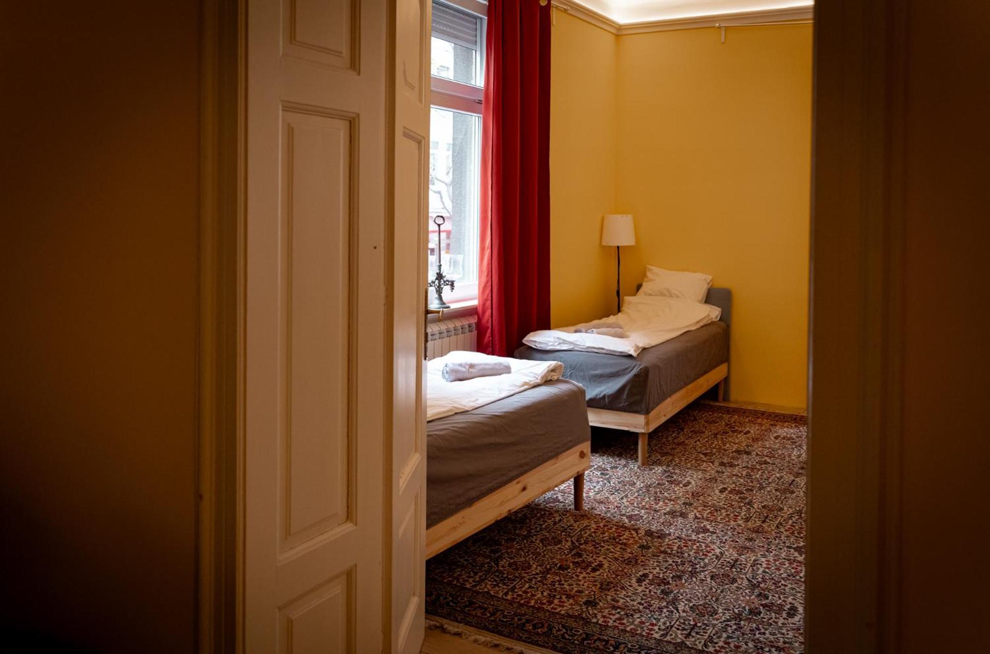 Salon Apartment In Dorcol Historical Belgrad Exteriör bild